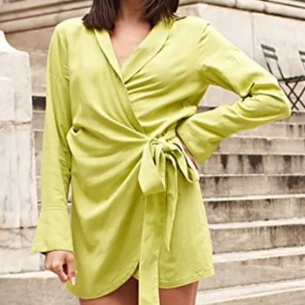 Paige Desorbo Amazon The Drop Long Sleeve Linen Wrap Mini Dress